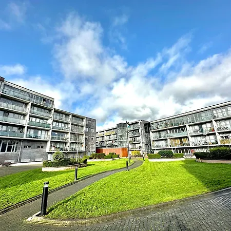 Appartement Stylish 2-bedroom Modern Apt, 15-mins To Airport, Dcu, Centre *
