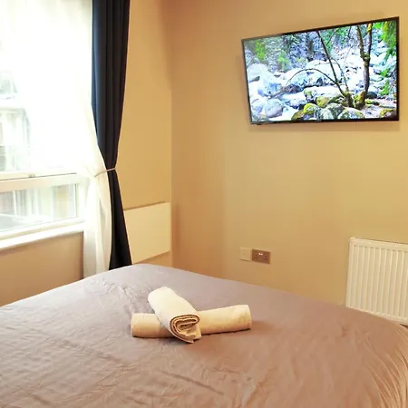 Stylish 2-bedroom Modern Apt, 15-mins To Airport, Dcu, Centre * 더블린